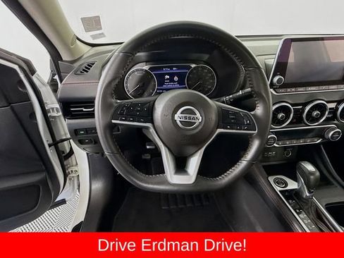 Used 2022 Nissan Sentra SR FWD image 11