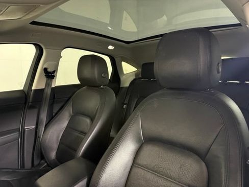 Used 2018 Jaguar E-PACE SE AWD/4WD image 6