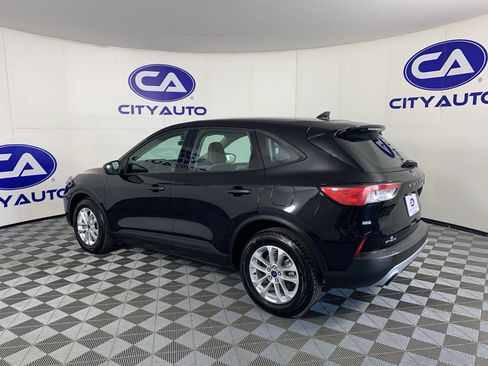 Used 2022 Ford Escape S FWD image 5