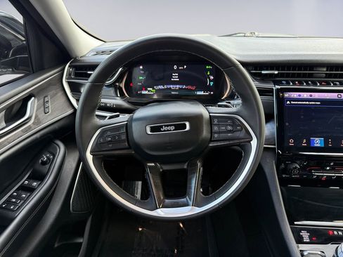 Used 2023 Jeep Grand Cherokee 4WD 4xe image 14