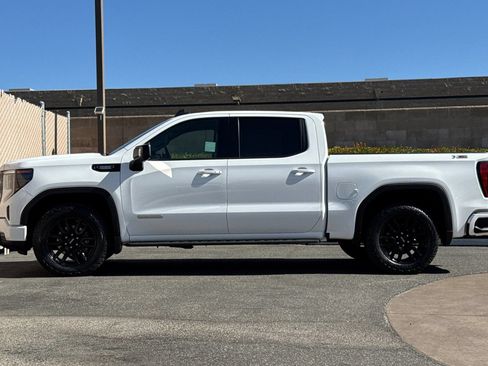 Certified 2023 GMC Sierra 1500 Elevation w/ Preferred Package AWD/4WD image 7