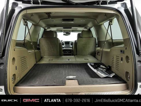 Used 2016 Chevrolet Suburban LT RWD image 33