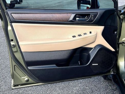 Used 2017 Subaru Outback 2.5i Limited image 20