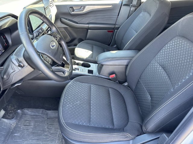Used 2025 Ford Escape Active w/ Tech Pack #1 FWD image 12