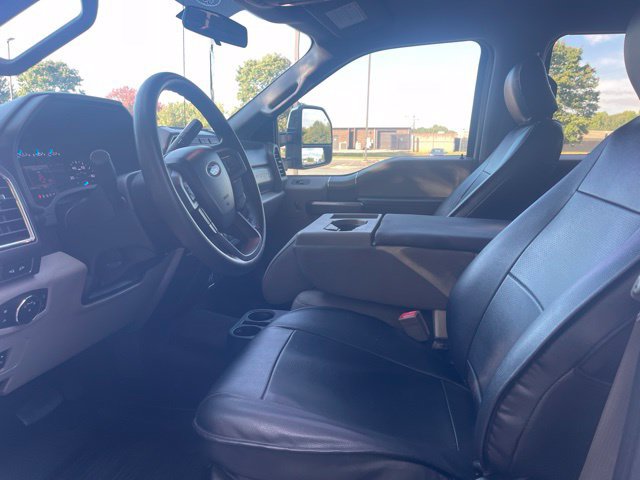 Used 2017 Ford F250 XLT w/ XLT Premium Package AWD/4WD image 10