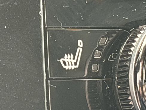 Used 2022 Nissan Pathfinder SL image 17