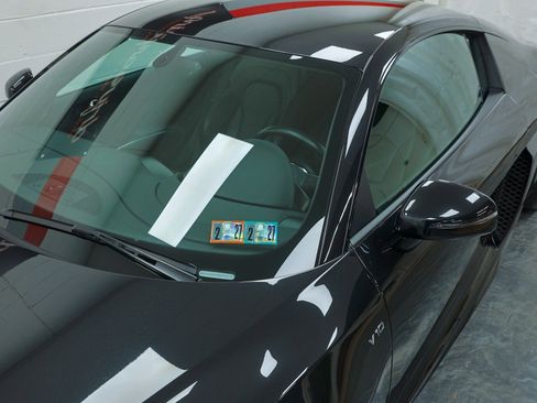 Used 2011 Audi R8 V10 image 10