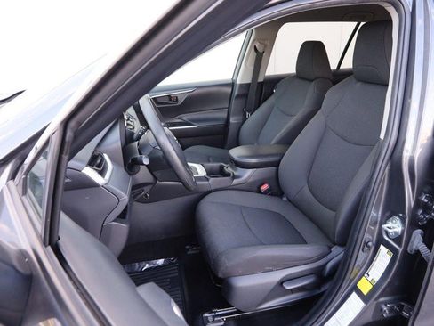 Used 2024 Toyota RAV4 LE image 8