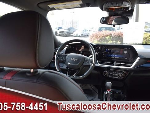 Used 2026 Chevrolet Trax RS w/ Sunroof Package image 24