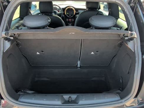 Used 2020 MINI Cooper 2-Door Hardtop image 29