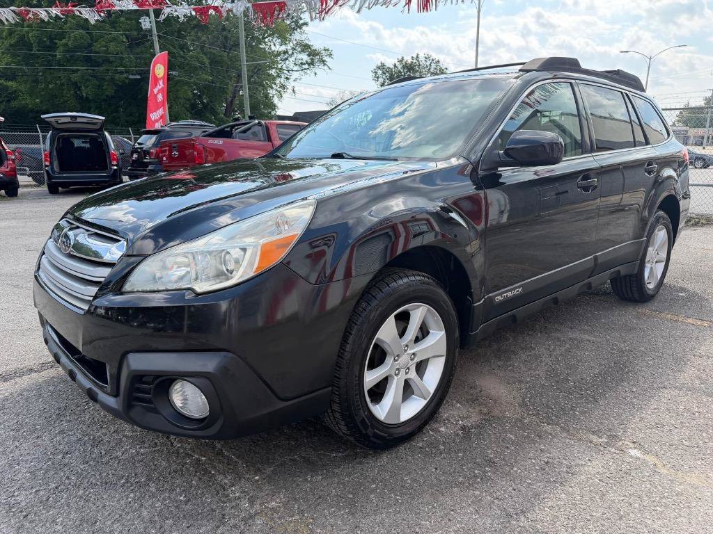 Used 2013 Subaru Outback 2.5i Premium AWD/4WD image 4