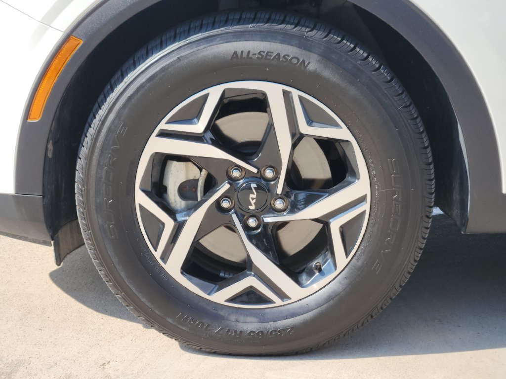 Certified 2024 Kia Sportage LX FWD image 19