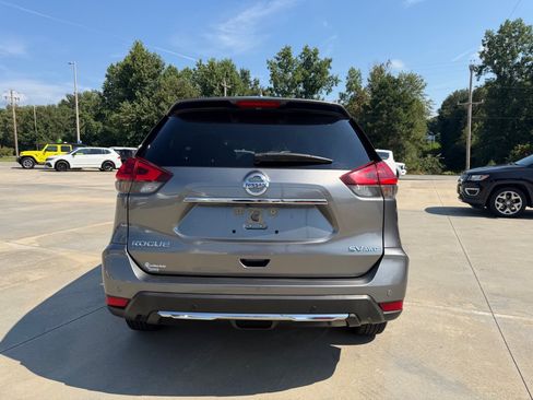 Used 2020 Nissan Rogue SV w/ Sun & Sound Touring Package AWD/4WD image 5