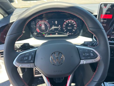 New 2026 Volkswagen Golf SE FWD image 9