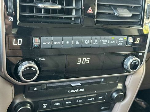 Used 2023 Lexus GX 460 Premium w/ Premium Package AWD/4WD image 24
