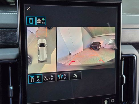 Used 2026 GMC Yukon AT4 Ultimate w/ LPO, Floor Liner Package AWD/4WD image 19