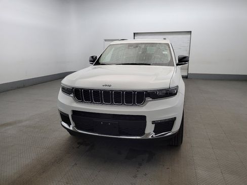 Used 2022 Jeep Grand Cherokee L Limited image 15
