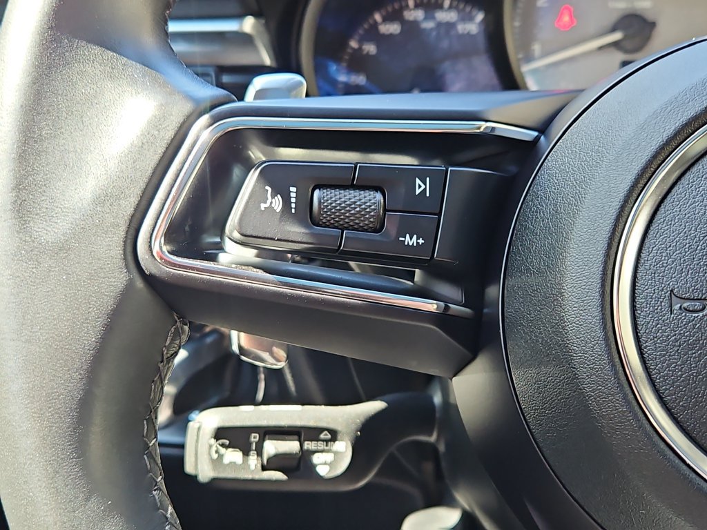 Certified 2024 Porsche Macan S AWD/4WD image 29