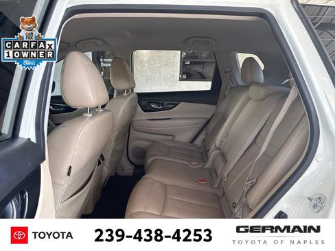 Used 2017 Nissan Rogue SL FWD image 14