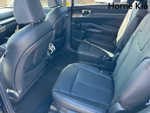 New 2026 Kia Sorento EX w/ EX Premium Package FWD image 12
