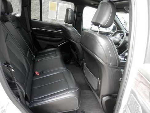Used 2024 Jeep Grand Cherokee Limited 4xe AWD/4WD image 39