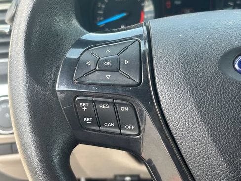 Used 2018 Ford Explorer 4WD image 18