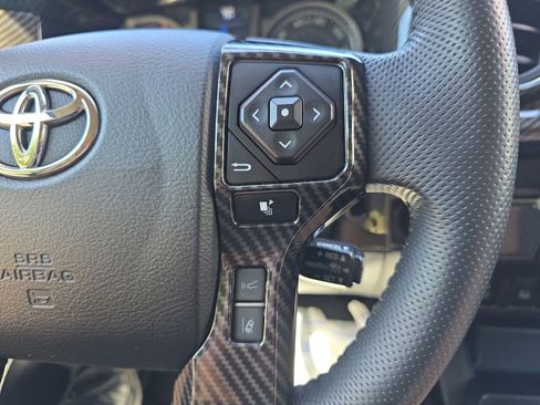 Used 2023 Toyota Tacoma SR5 w/ Technology Package RWD image 19