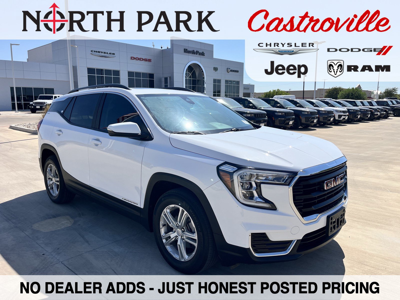 Used 2022 GMC Terrain SLE w/ Driver Convenience Package FWD image 1