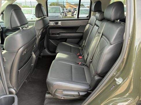 Used 2025 Hyundai Santa Fe SEL AWD/4WD image 23