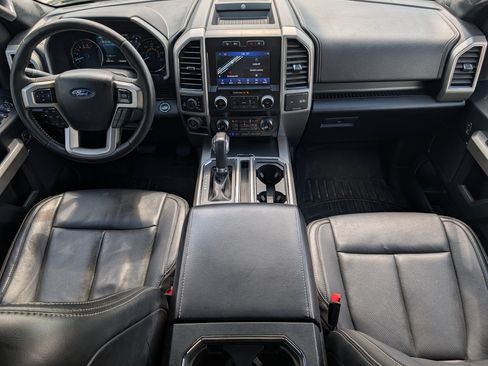 Used 2019 Ford F150 Lariat w/ Equipment Group 502A Luxury AWD/4WD image 10