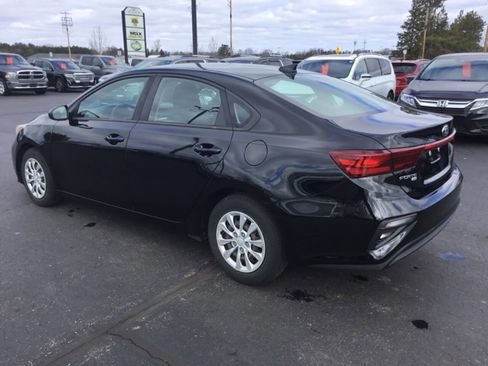 Used 2019 Kia Forte Sedan image 3