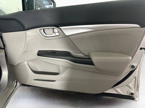 Used 2015 Honda Civic EX-L image 30