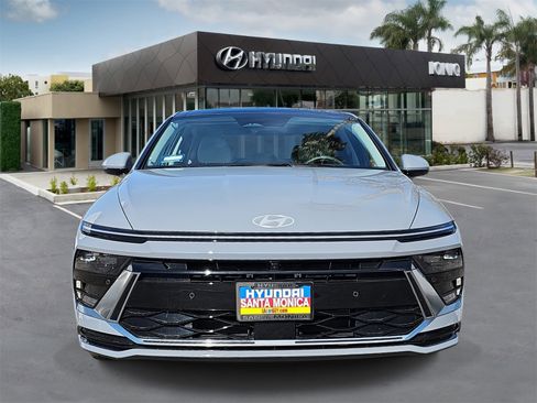 Certified 2025 Hyundai Sonata Limited image 8