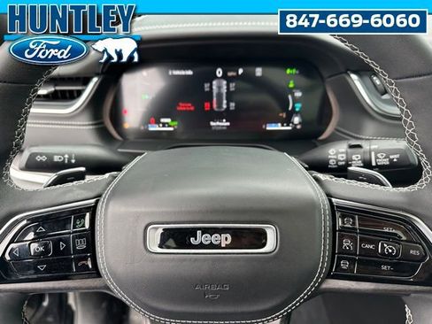 Used 2023 Jeep Grand Cherokee Overland w/ Luxury Tech Group IV image 30