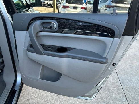 Used 2013 Buick Enclave Convenience AWD/4WD image 16