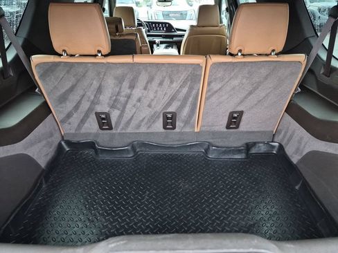 Used 2022 Cadillac Escalade ESV Sport w/ Touring Package AWD/4WD image 47