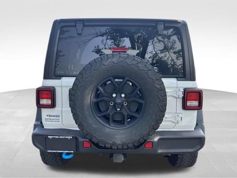 Used 2024 Jeep Wrangler Unlimited AWD/4WD image 8