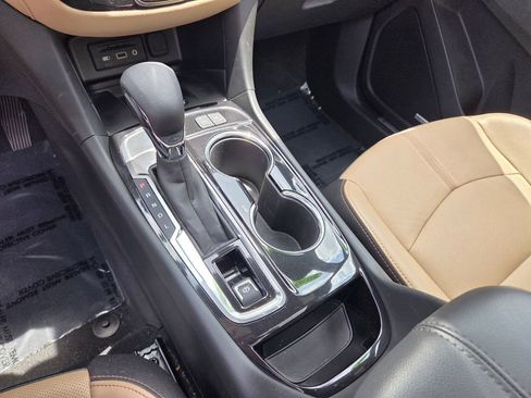 Used 2023 Chevrolet Equinox Premier FWD image 28