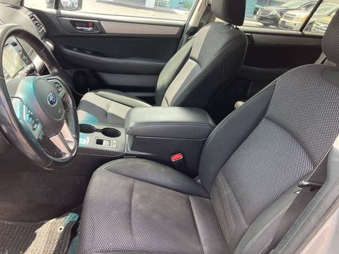Used 2015 Subaru Outback 2.5i Premium AWD/4WD image 10