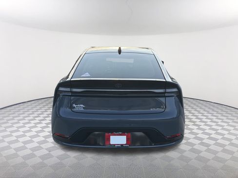 New 2026 Toyota Prius Plug-In Hybrid FWD image 16