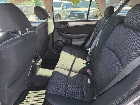 Used 2018 Subaru Outback 2.5i Premium AWD/4WD image 18