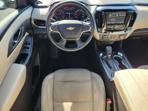 Certified 2023 Chevrolet Traverse LS image 17