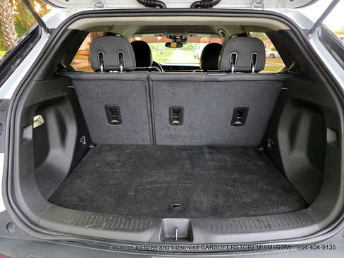 Used 2022 Chevrolet Bolt EUV LT w/ Driver Confidence Package image 37