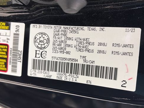 Used 2024 Toyota Tundra Limited AWD/4WD image 9