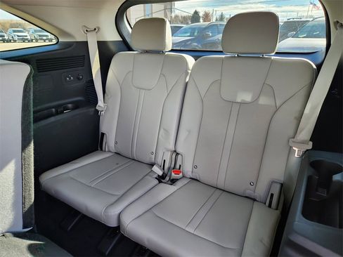 Certified 2024 Kia Sorento S w/ Panoramic Sunroof Package image 10