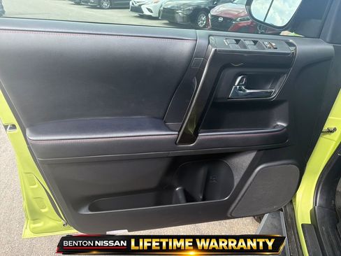 Used 2023 Toyota 4Runner TRD Off-Road Premium w/ Off Road Premium Plus Package AWD/4WD image 11