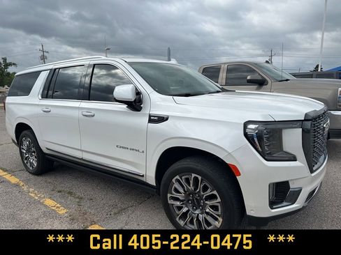 Used 2024 GMC Yukon XL Denali Ultimate AWD/4WD image 9