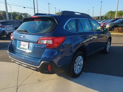 Used 2019 Subaru Outback 2.5i AWD/4WD image 5