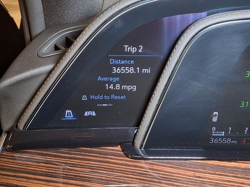 Certified 2023 Cadillac Escalade ESV Luxury image 14