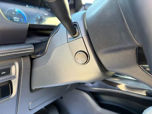 Used 2024 Ford F150 Lightning Platinum image 49